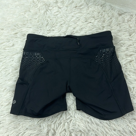 Lululemon Run: Shorty Short Black - Picture 6 of 7